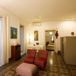 Tre Vie - Short Lets Appartement